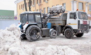 Уборка и вывоз снега. Очистка территории от снега трактором